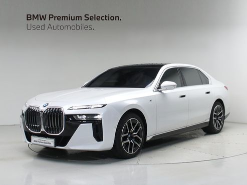 BMW 7-Series 740i xDrive M Sport — пробег 5 874 км — фото 1 из 5