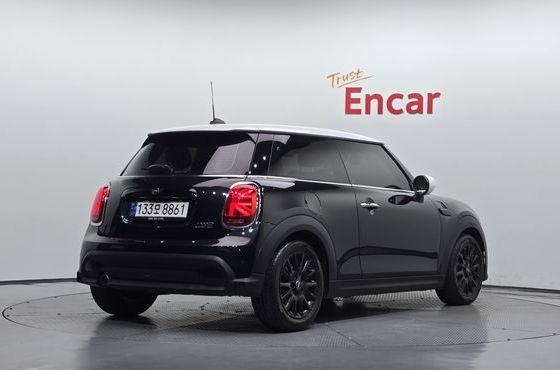 Mini Cooper Classic Third Generation — пробег 37 748 км — фото 2 из 5