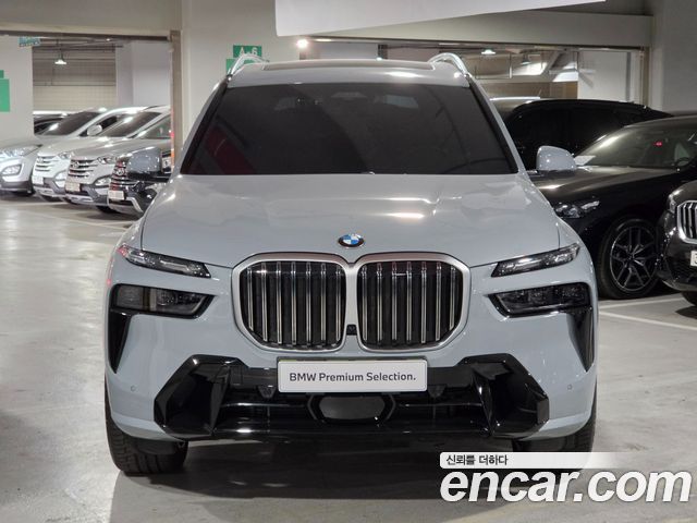 BMW X7 xDrive 40i M Sport 6STR — пробег 5 496 км — фото 3 из 5