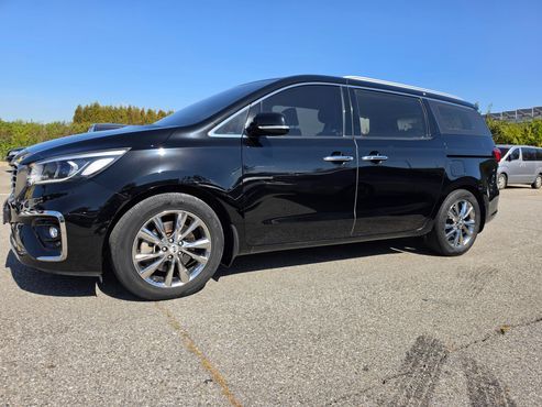 Kia Carnival 9-Seater Prstige — пробег 113 916 км — фото 2 из 5