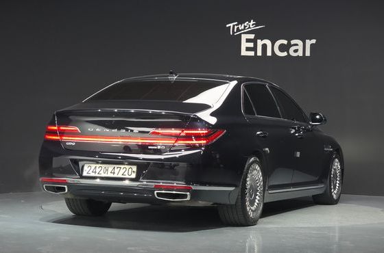 Genesis G90 5.0 AWD Prestige — пробег 108 213 км — фото 2 из 5