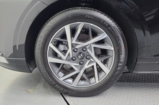 Hyundai Grandeur 2,5 Gasoline 2WD Premium — пробег 4 033 км — фото 5 из 5