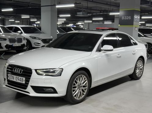 Audi A4 30 TDI Dynamic B8 — пробег 81 005 км — фото 2 из 5