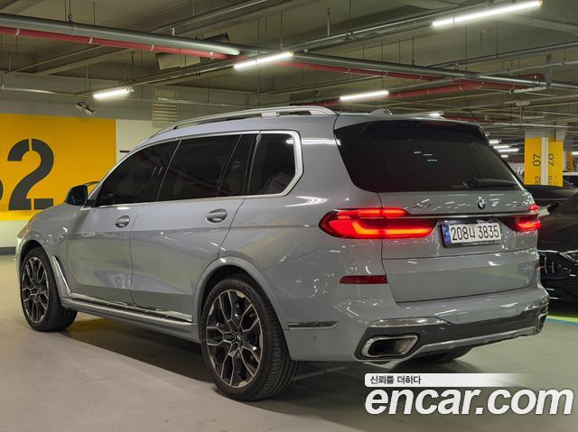 BMW X7 xDrive 40d M Sport 6STR — пробег 28 500 км — фото 3 из 5