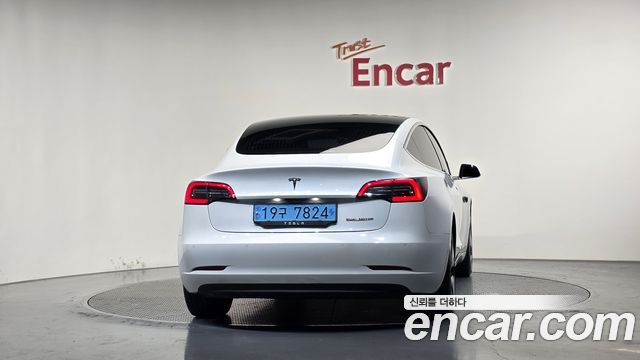 Tesla Model 3 Standard Range Plue RWD — пробег 172 971 км — фото 4 из 5