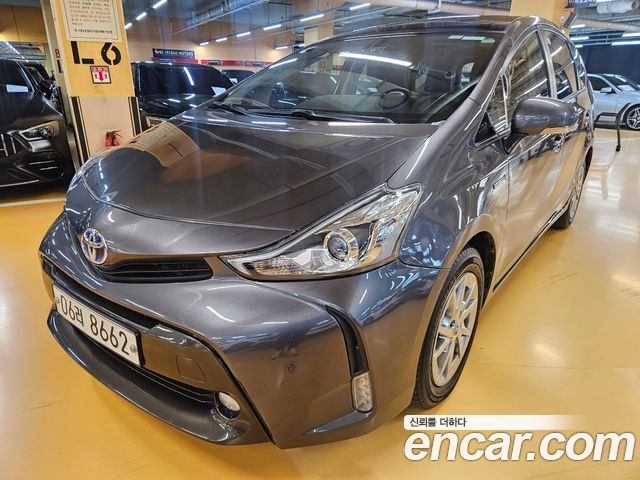 Toyota Prius 1.8 — пробег 126 722 км — фото 1 из 5