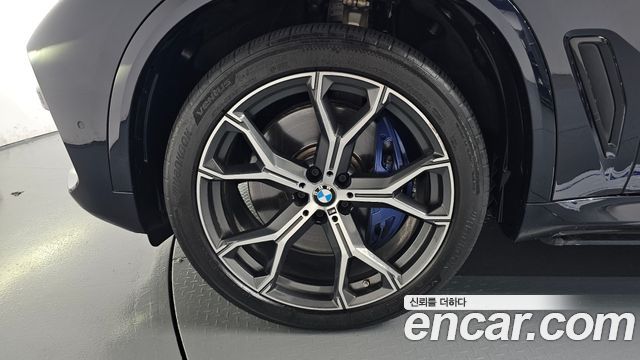 BMW X5 xDrive 30d M Sport — пробег 118 614 км — фото 5 из 5