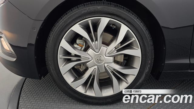 Hyundai Sonata 2.0 Smart Special — пробег 105 917 км — фото 5 из 5