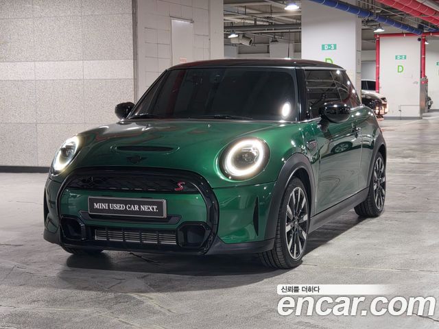Mini Cooper Classic Launch Pack Third Generation — пробег 20 704 км — фото 1 из 5