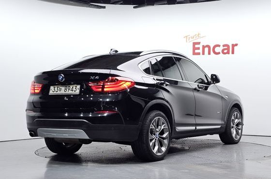 BMW X4 xDrive20d — пробег 181 782 км — фото 2 из 5