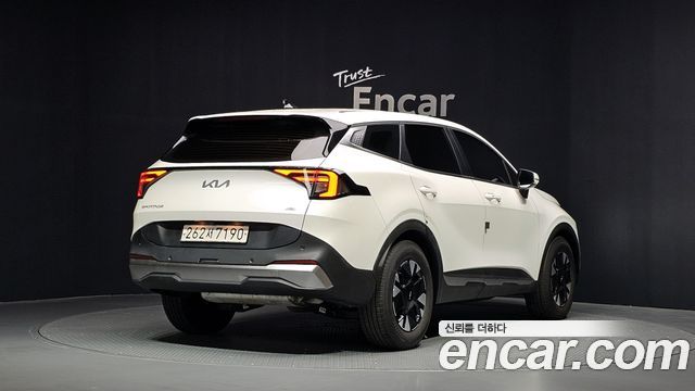Kia Sportage HEV 1.6 2WD Prestige — пробег 17 300 км — фото 2 из 5