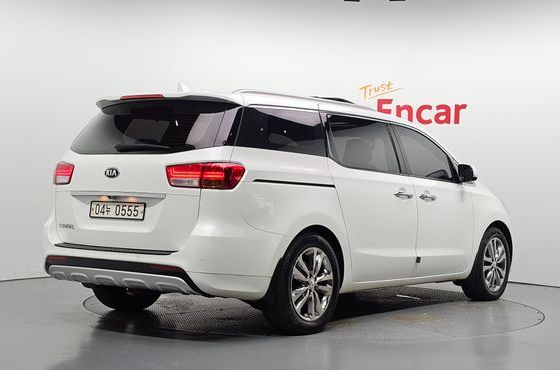 Kia Carnival 9-seater Prestige — пробег 85 294 км — фото 2 из 5