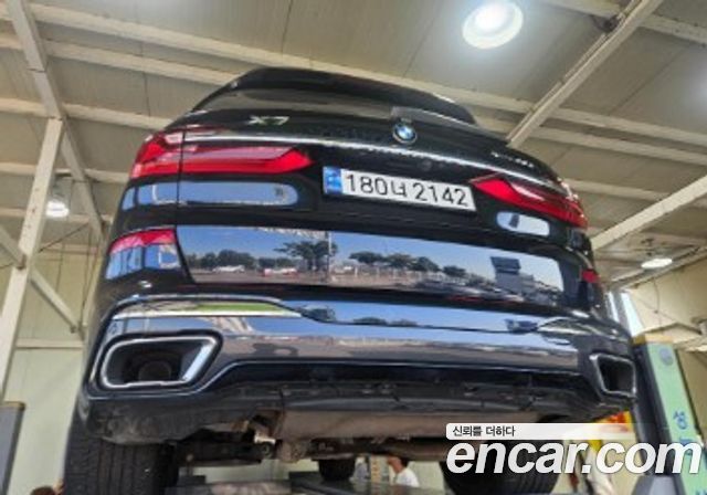 BMW X7 xDrive 40i M Sport 6STR — пробег 119 891 км — фото 2 из 2