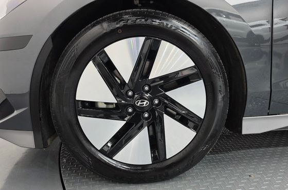 Hyundai Ioniq6 Standard E-Value+ — пробег 43 400 км — фото 5 из 5