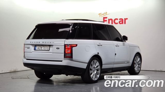 Land Rover Range Rover 4.4 SDV8 Vogue SE DIESEL — пробег 138 638 км — фото 2 из 5