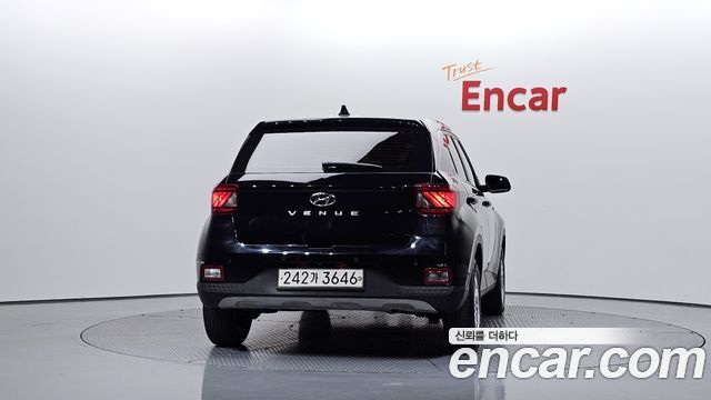 Hyundai Venue из Кореи Encar