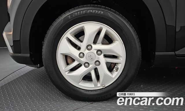 Hyundai Venue из Кореи Encar