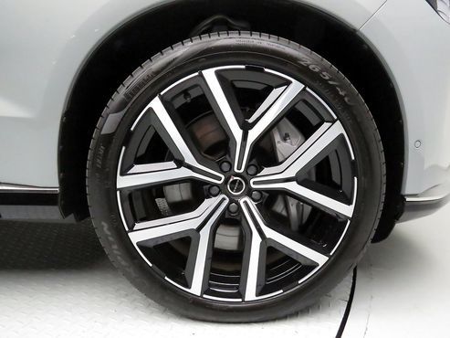 Volvo EX90 Twin Motor Performance Ultra 6-Seater — пробег 860 км — фото 5 из 5