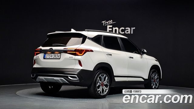 Kia Seltos из Кореи Encar