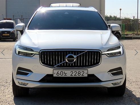 Volvo XC60 D5 Inscription — пробег 241 684 км — фото 2 из 5