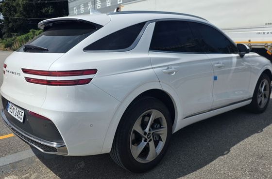 Genesis GV70 2.5T Gasoline AWD — пробег 2 360 км — фото 3 из 5