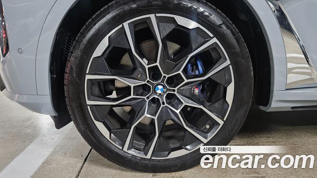 BMW X7 xDrive 40d M Sport 7 STR — пробег 10 387 км — фото 5 из 5