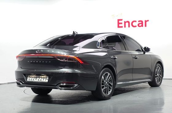 Hyundai Grandeur 2.5 Premium — пробег 89 961 км — фото 2 из 5