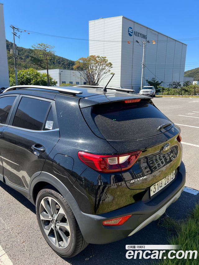 Kia Stonic Diesel 1.6 Prestige — пробег 78 000 км — фото 2 из 5