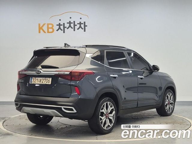 Kia Seltos из Кореи Encar