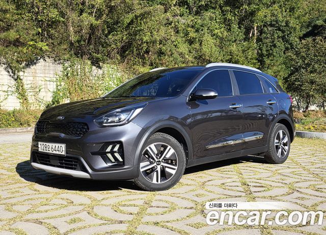 Kia Niro 1.6 HEV Noblesse Special — пробег 184 749 км — фото 2 из 5