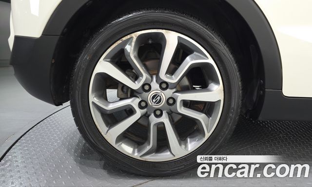 Ssangyong TIBOLI из Кореи Encar