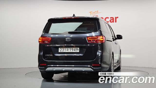 Kia Carnival Gasoline 9-Seater Noblesse Special — пробег 95 470 км — фото 4 из 5