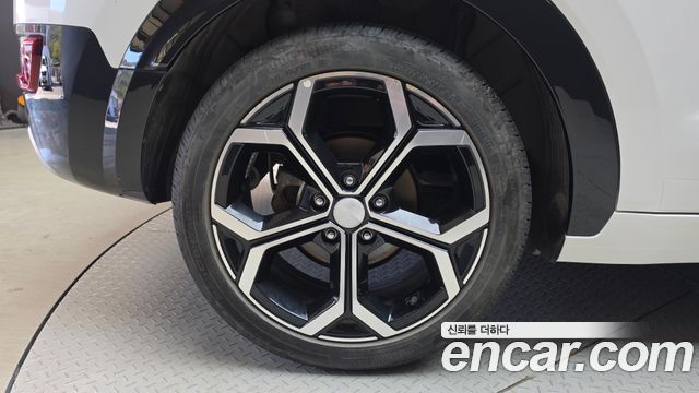 Kia Niro Prestige — пробег 70 730 км — фото 5 из 5