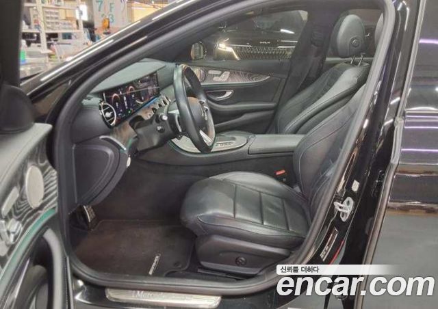 Mercedes-Benz E-Class E350 4MATIC AMG Line — пробег 106 940 км — фото 4 из 5