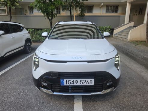 Kia Niro Prestige — пробег 150 км — фото 1 из 5