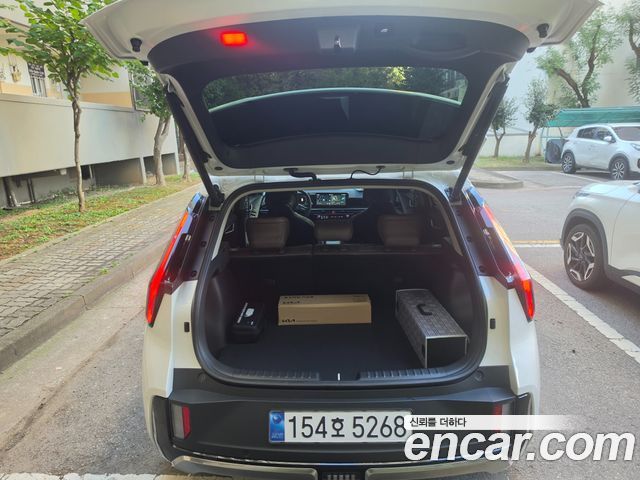Kia Niro Prestige — пробег 150 км — фото 4 из 5