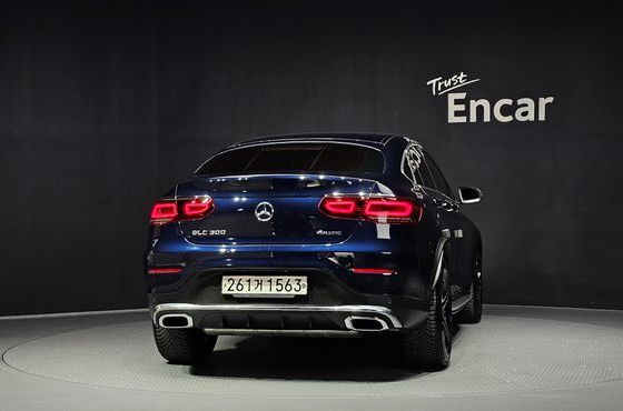 Mercedes-Benz GLC-Class GLC300 4MATIC Premium Coupe — пробег 52 277 км — фото 4 из 5