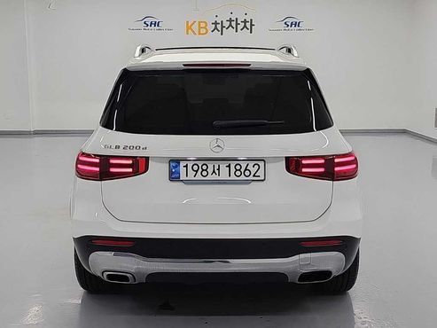 Mercedes-Benz GLB-Class GLB200 d — пробег 38 012 км — фото 3 из 5