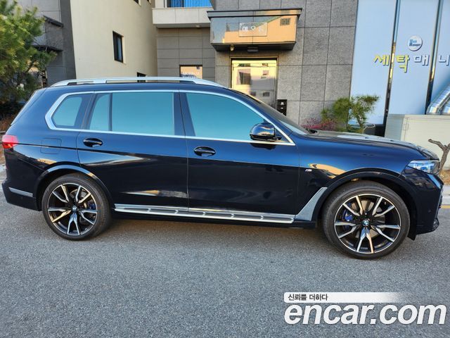 BMW X7 xDrive 40i M Sport 6STR — пробег 78 000 км — фото 4 из 5