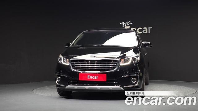 Kia Carnival 7-seater Limousine VIP — пробег 188 304 км — фото 3 из 5