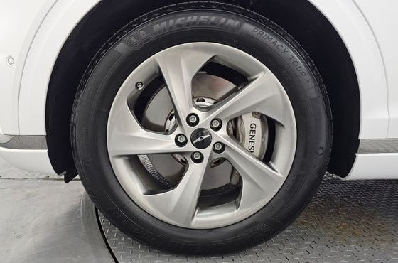 Genesis GV70 2.5T Gasoline AWD — пробег 15 041 км — фото 5 из 5