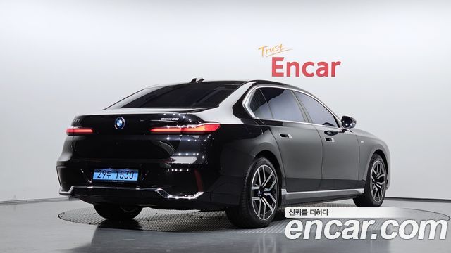 BMW i7 eDrive 50 M Sport — пробег 54 141 км — фото 2 из 5