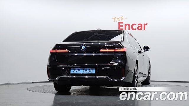 BMW i7 eDrive 50 M Sport — пробег 54 141 км — фото 4 из 5