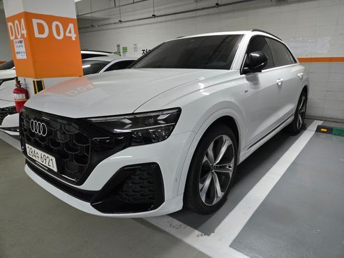 Audi Q8 50 TDI Quattro Premium — пробег 1 100 км — фото 2 из 5