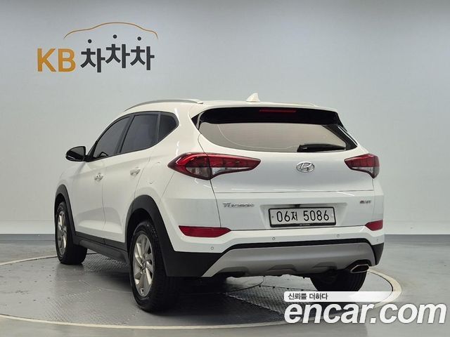 Hyundai Tucson Diesel 1.7 2WD Modern — пробег 185 000 км — фото 2 из 5