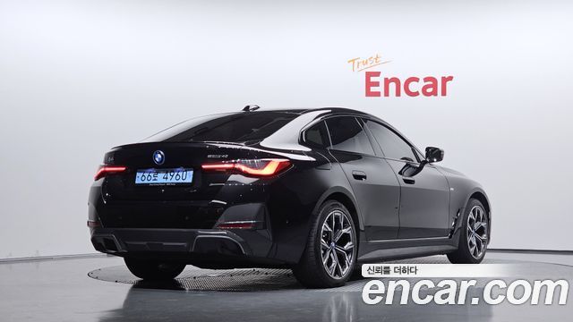 BMW i4 eDrive40 M Sports Pro — пробег 120 722 км — фото 2 из 5