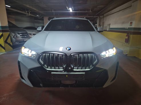 BMW X6 xDrive40d M Sport Online Exclusive — пробег 4 000 км — фото 3 из 5