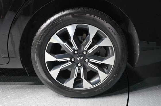 Kia Carnival Diesel 7-Seater Signature — пробег 63 877 км — фото 5 из 5