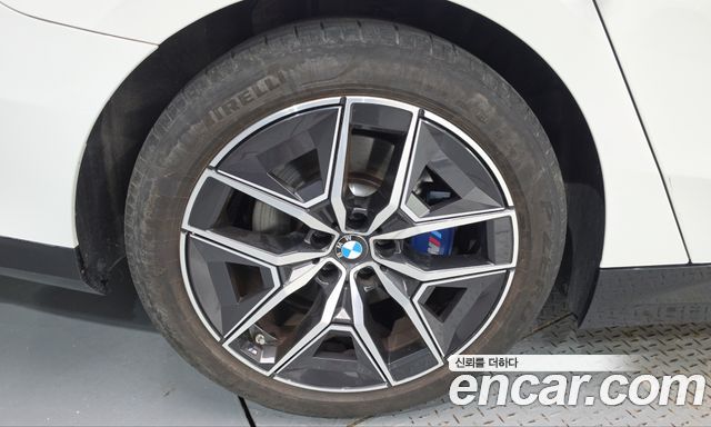 BMW 5-Series 520i M Sport — пробег 40 810 км — фото 5 из 5