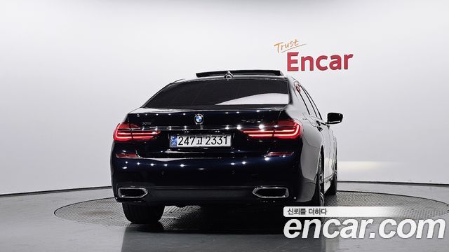 BMW 7-Series 740Li xDrive M Sport Package — пробег 126 472 км — фото 4 из 5